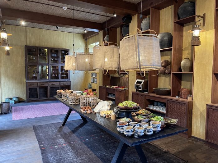 Hầm Bar